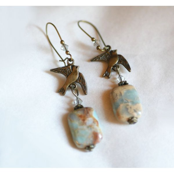 Brincos de pedra e de p&aacute;ssaros