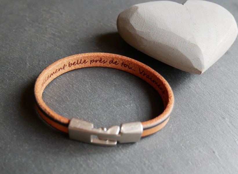 Bracelet cuir Homme &agrave; message &agrave; personnaliser 