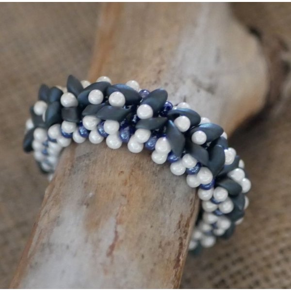 Bracelet Magatama Bleu en kit