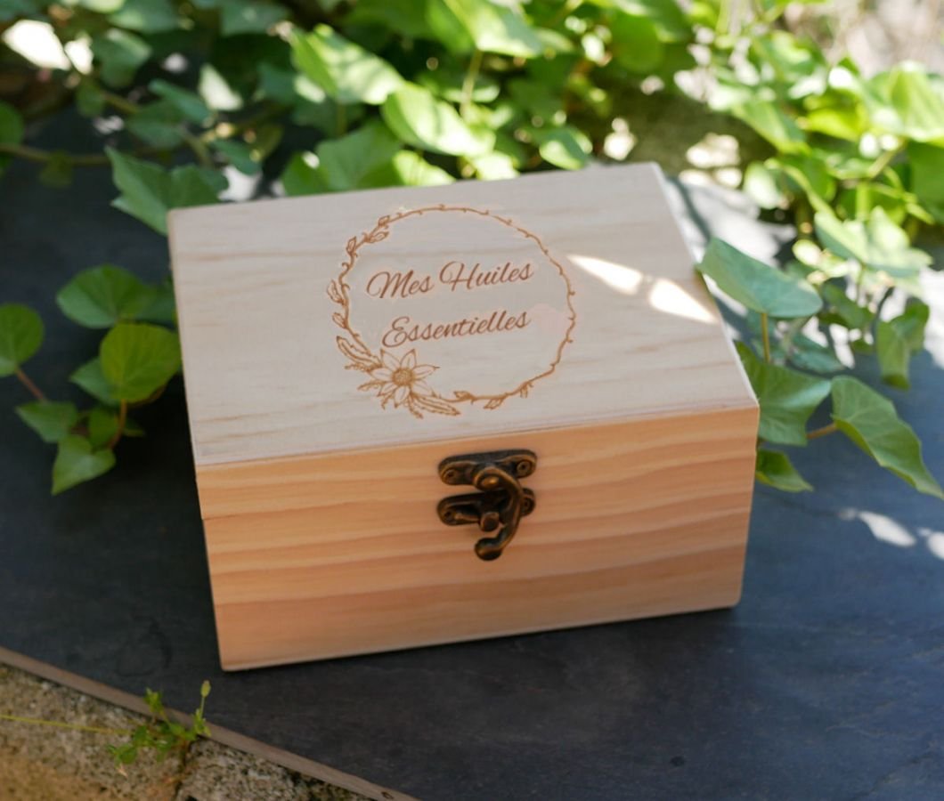 Caixa de óleo essencial de madeira gravada para personalizar