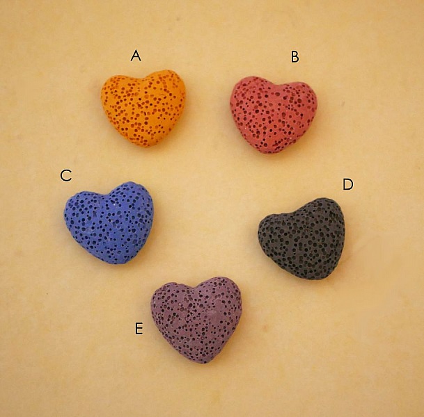 Pingente de colar Caixa cora&ccedil;&atilde;o com pedra de lava da sua escolha Presente do Dia dos Namorados