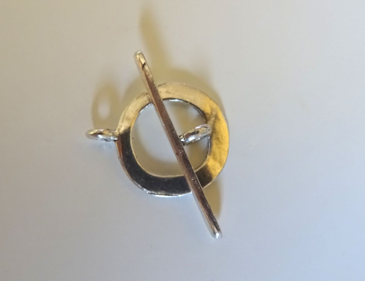 Anel plano em T-Clasp 17 mm revestido a prata 