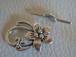 T-clasp Hibiscus flor 30 mm prateada