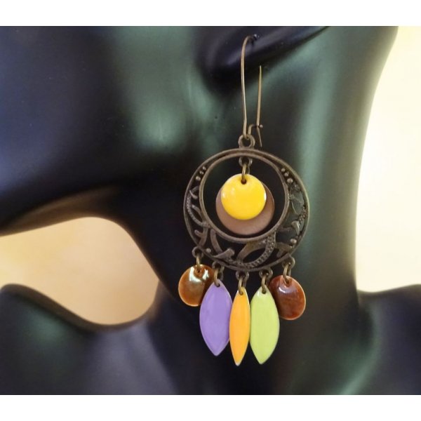 Brincos Longos de Lantejoulas Bo&eacute;mias