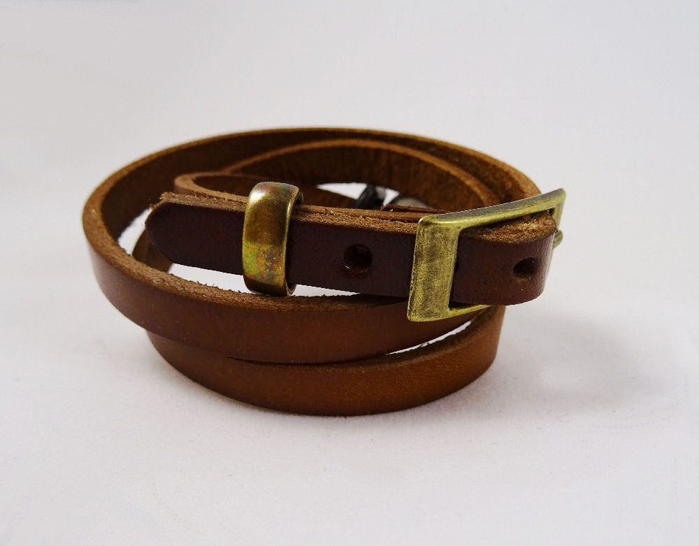 Montre  cuir Marron  cadran original Plume et pierre