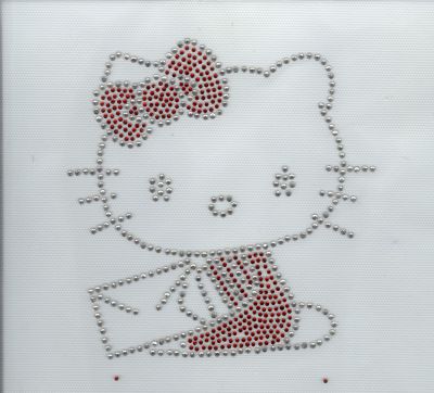 GATO KAWAII DE PADRÃO RHINESTONE