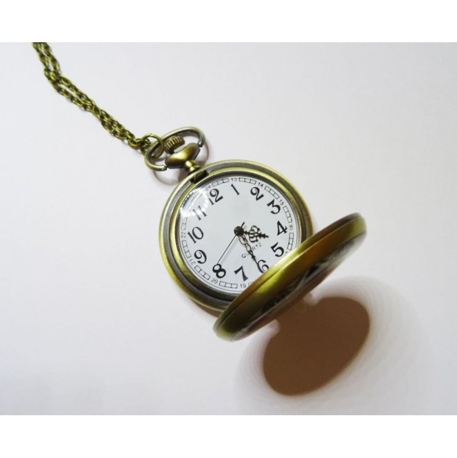 Pendente de relógio de bolso grande sobre corrente