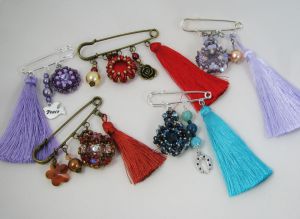 Pompom de 7cm em rayon, cor à sua escolha