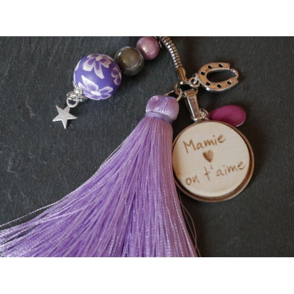 Chaveiro de cabochon de madeira com parma tassel