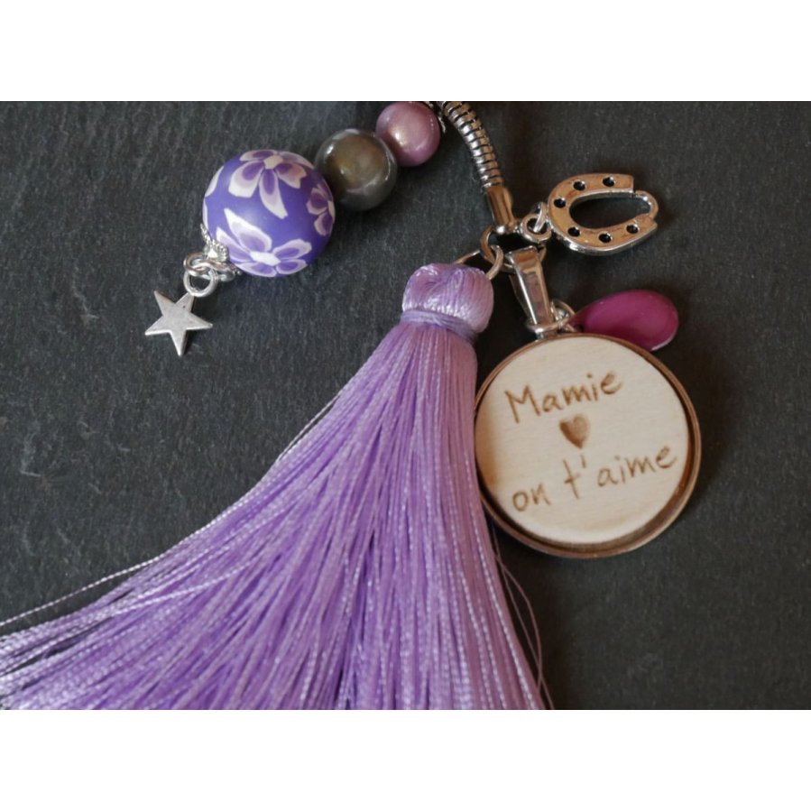 Chaveiro de cabochon de madeira com parma tassel