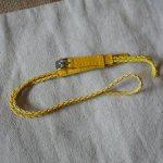 Pulseira de relógio trançada amarela
