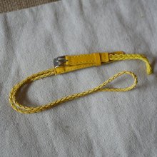 Pulseira de relógio trançada amarela